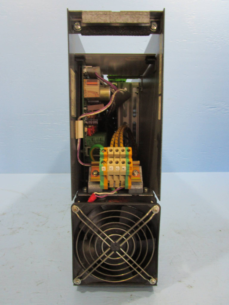 Siemens Simovert PM 6SM1112-0PB00 Inverter Module 6 SM1-WR 6SM11120PB00 6SM1WR (NP0643-10)