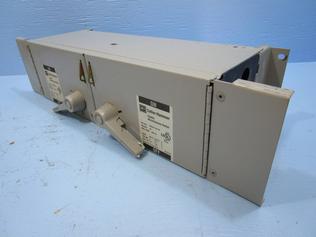 CH FDPWT3611R 30 Amp 600V Twin Fused Panelboard Switch FDP Unit Fusible 30A WH (NP0659-1)