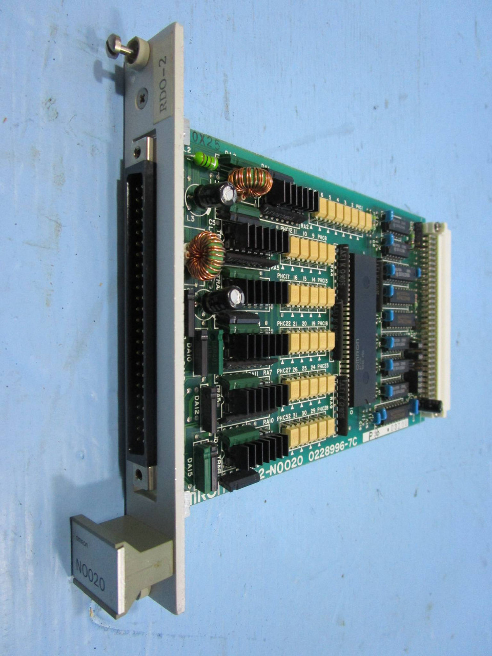 Omron NO020 CPU PLC Module 3G8B2-NO020 Processing Unit N0020 3G8B2NO020 0228996 (NP0714-9)