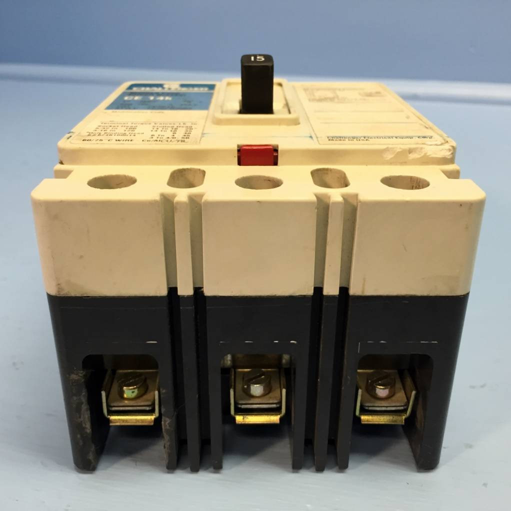 Challenger CE3015 15A Circuit Breaker 480V 3 Pole CE3015L Cutler Hammer 15 Amp (EM0896-4)