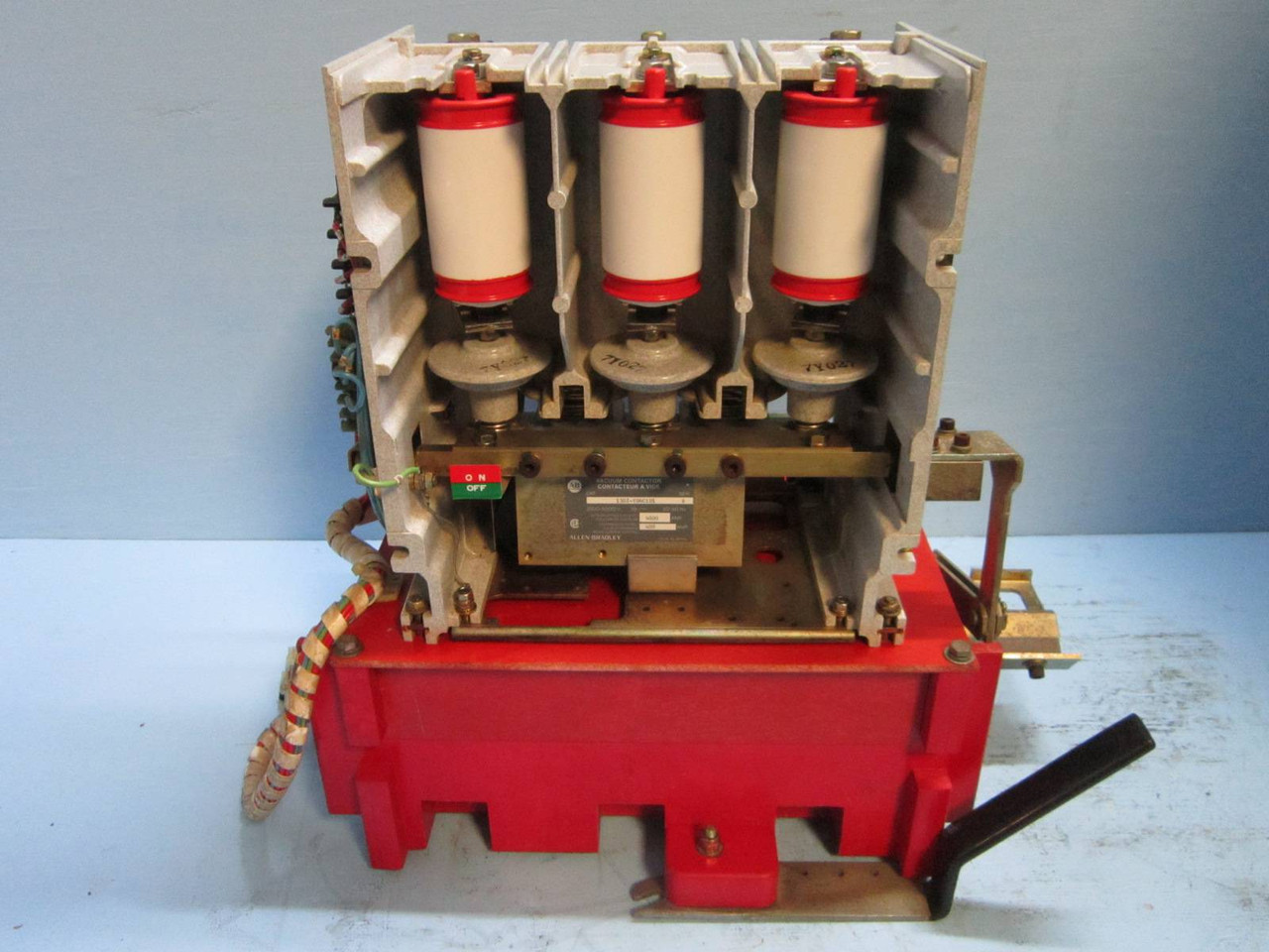Allen Bradley 1502-VD4C1D1 400A 5000V Vacuum Contactor AB 1500-FOD93 1502-A4C3D1 (PM1336-6)