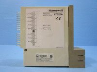 Honeywell XF 522A Analog Output PLC Module XF522 A In XF522 A 11 V DC (NP1116-2)