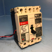 Cutler-Hammer HMCP007C0A01 7A Circuit Breaker w/ Aux HMCP007 Westinghouse 7 Amp (EM1534-1)