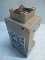 Square D 9007CR53KC Heavy Duty Limit Switch Series A 9007-CR53KC (TK2140-3)