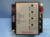 Honeywell R7600A1006 Relay Control Module PLC 24V 3VA 50/60Hz PCB Class 2 (TK2828-6)