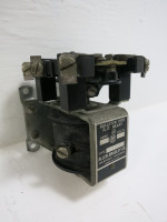 Allen Bradley E-210 Bulletin 200 D.C. Relay 5A 125V DC Relay (TK4692-14)