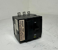 Square D QOB3301021 30A Circuit Breaker w/ Shunt Trip 240 VAC QOB 3 Pole 30 Amp (EM5095-43)