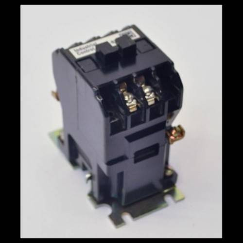 New Eaton Cutler Hammer BF02F Industrial Control Relay 2NC 120V Coil