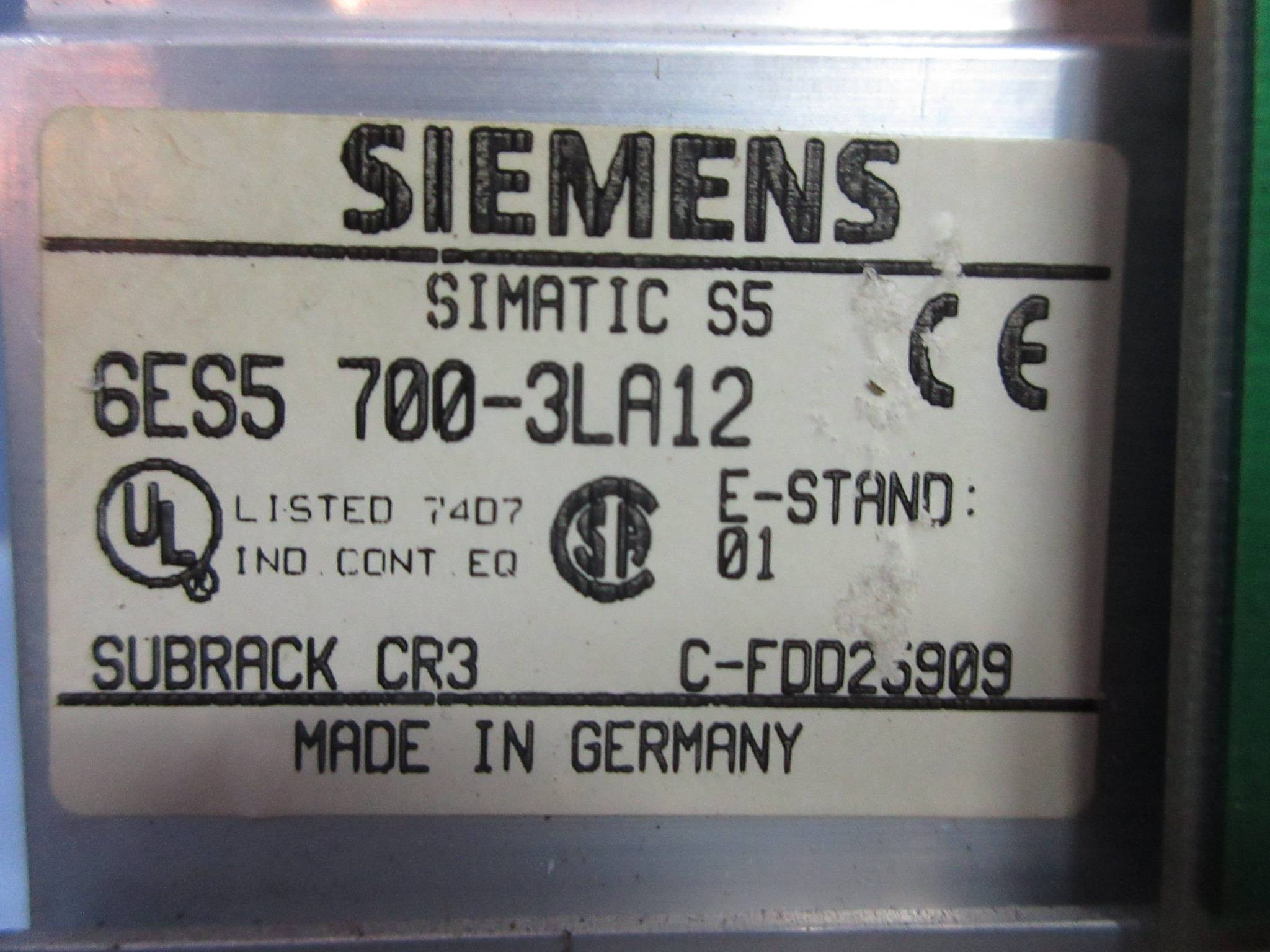 Siemens SIMATIC S5 6ES5 700-3LA12 Subrack CR3 6ES57003LA12 (TK3053-1)