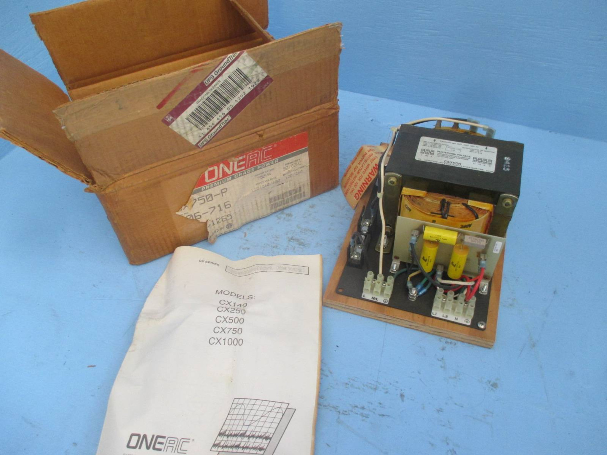 ONEAC CX750 120V 240V 480V SINGLE 1 PH PHASE POWER CONDITIONER SUPPLY 