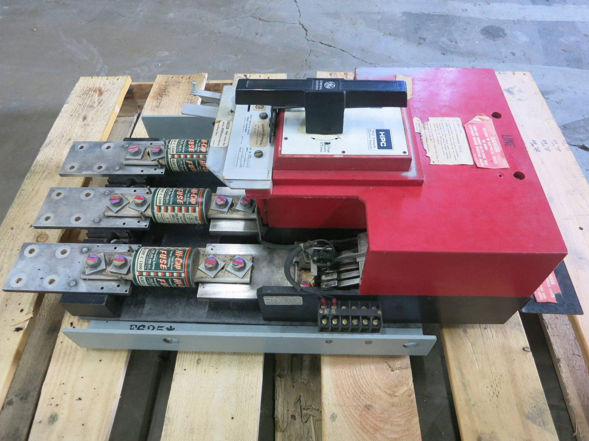 GE THPC3412ET1 1200A 480V High Pressure Contact Switch HPC THPC 3412ET1