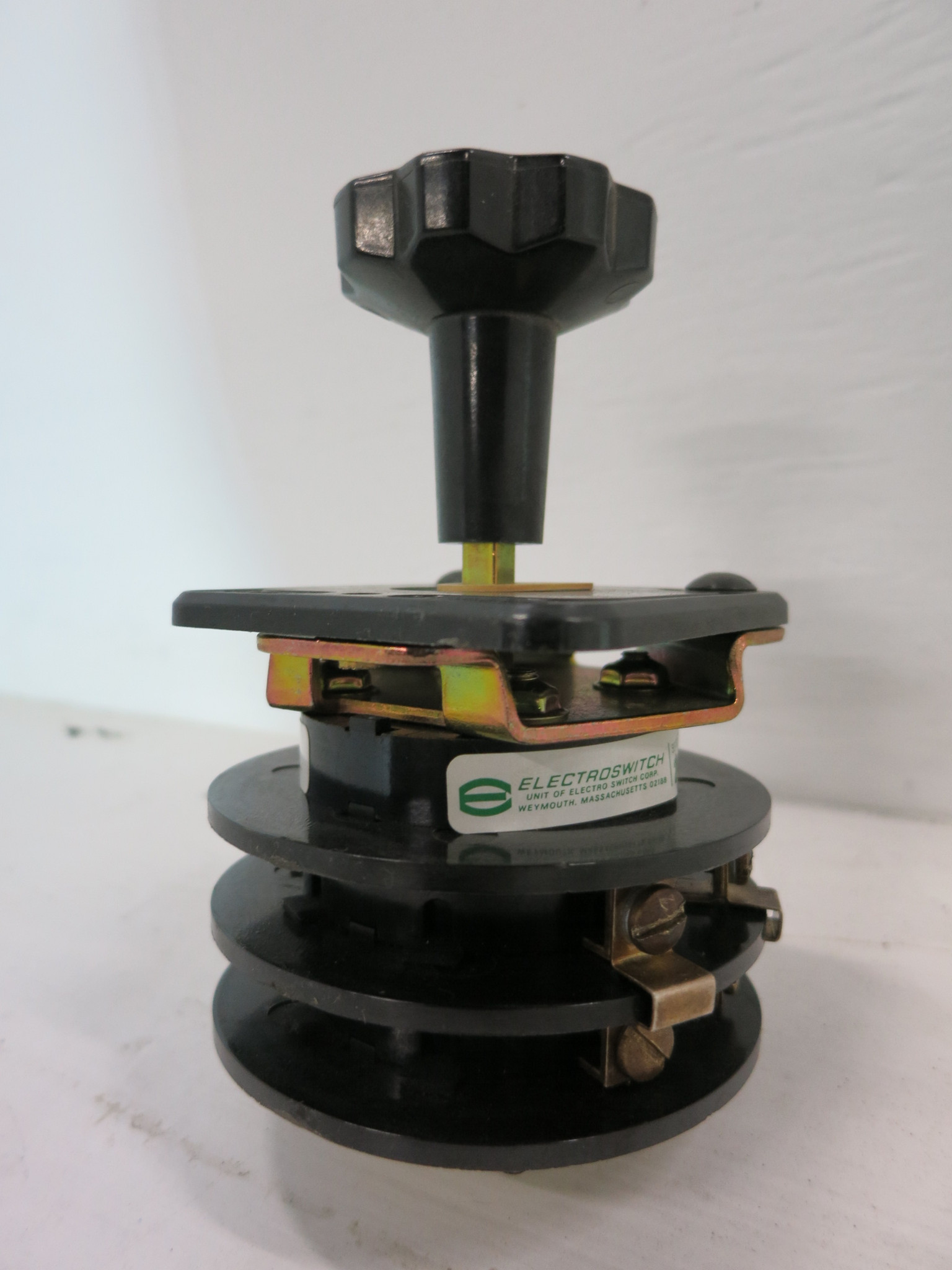 Electroswitch 2407C WATT/VAR Select 3 Position Selector Rotary Switch