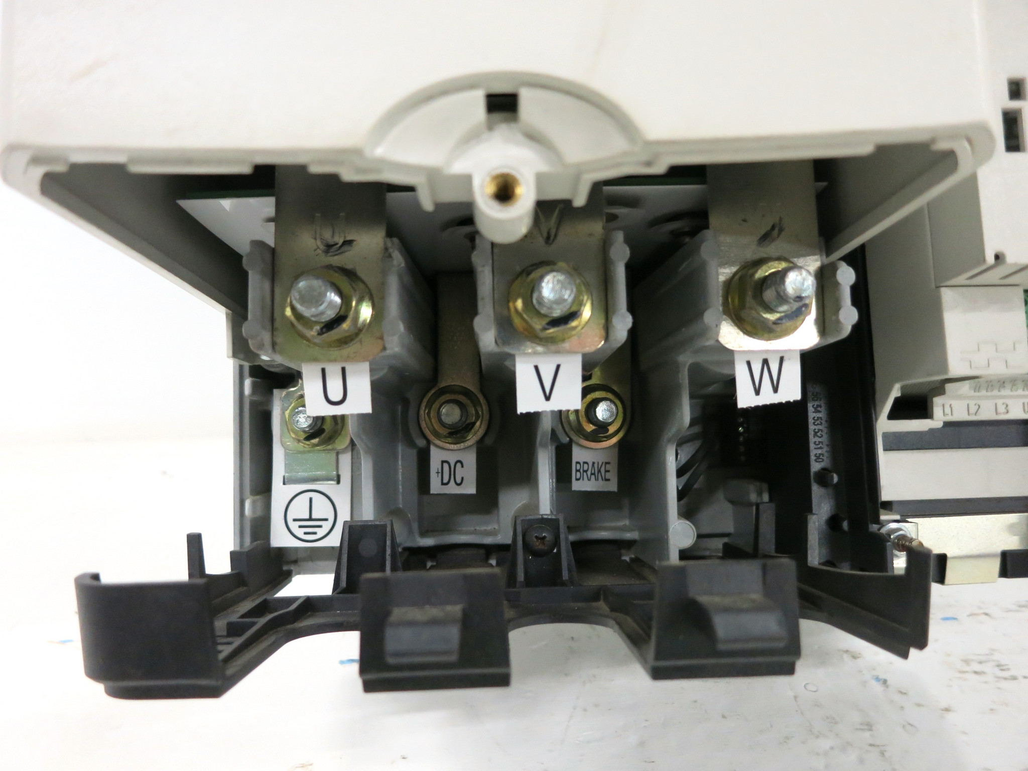 Control Techniques CGP4402 Commander GP20 60HP VS AC Drive 3PH 480V 83A