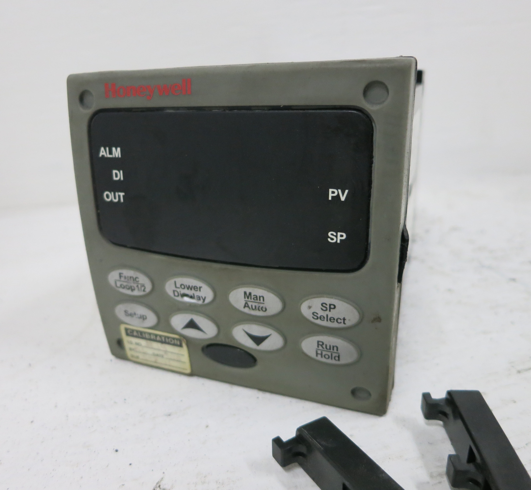 Honeywell DC3500-0E-2000-200-00000-E0-0 UDC3500 Digital Limit Controller  (DW5585-1) - River City Industrial