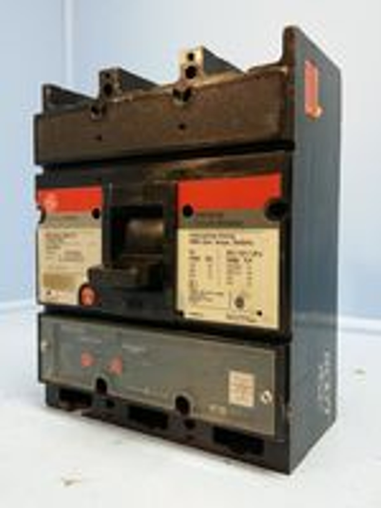 GE Molded Case Breakers