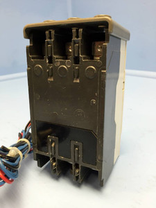 Cutler Hammer HMCPE003A0C 3 Amp Circuit Breaker w/ Aux HMCP E Westinghouse 3A (EM1080-1)