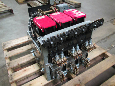 GE AKR-8D-50H-1 1600A Breaker LSIG Epic MicroVersaTrip TS20LSIGM 800A/400A EO (PM1728-1)