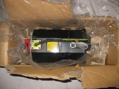 Image of NEW Fanuc A06B-0142-B675#0003 AC Servo Motor C95YA6353 2.1kW 186V 133Hz 7.4A NIB