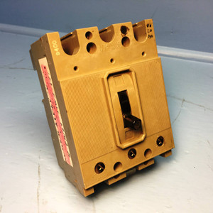 I-T-E HE3-A025 25A Circuit Breaker w Shunt HE3A025 600V Siemens Gould ITE 25 Amp (EM1588-5)