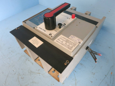 GE General Electric TP1616SS 1600A Power Break Breaker w/ Aux 1600 Amp Plug LSIG (MM0584-3)