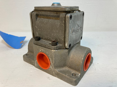 Nopak-Matic 305 1-1/4 Inch 3 Way Single Solenoid Valve 1.25" NEW (YY3293-9)