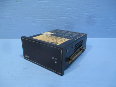 Image of Jumo Regulation PDAw-48m Digital Temperature Controller Regulator PDAW48M