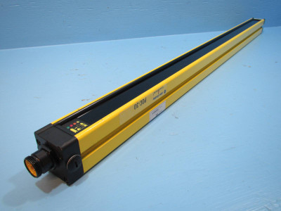 Image of Allen Bradley GuardMaster 440L-R4D0900-N Safety Light Curtain 900 mm 440LR4D0900