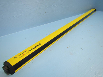 Image of Allen Bradley GuardMaster 442L-TA41230CACD Light Curtain 1200 mm  442LTA41230
