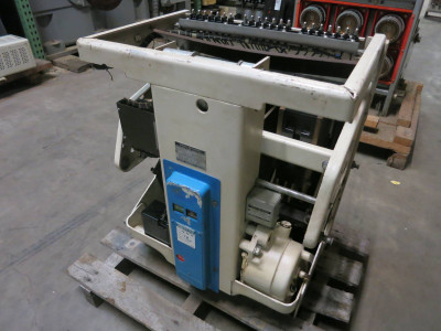Image of GE AK-2A-50-1 1600A EO Air Circuit Breaker 1600 Amp General Electric