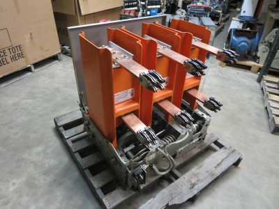 GE Power/Vac 1200A VB 13.8-500-1 15 kV Vacuum Breaker General Electric PowerVac (GA0009-3)