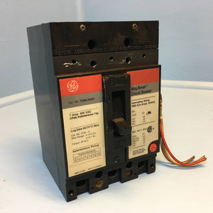 Image of GE TEML36007 7A Mag-Break Circuit Breaker w/ Aux 600V 3P 7 Amp General Electric
