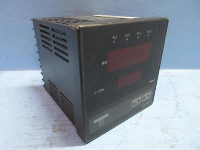 Yokogawa UM05-E Temperature Controller UM05E (TK3660-1)