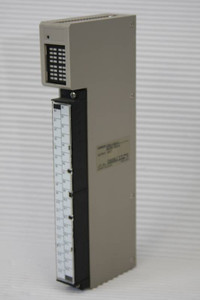 Image of Omron C500-OD414 Output Unit C500OD414 PLC 32 Point PT