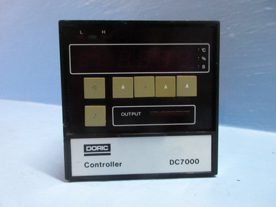 Doric DC7000 Temperature Controller Model DC-7035C-0004 110-230V (TK4075-1)