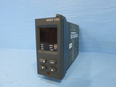 West Instruments 3700 M3700-L02-T2230-H21 Digital Controller M3700L02T2230H21 (DW0876-1)