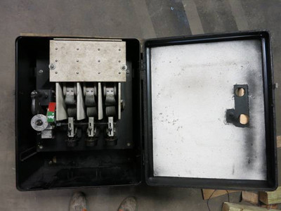Image of General Electric AE 1-25 600 Amp Air Circuit Breaker 3 T.D GE 6125722-AE XD 600A