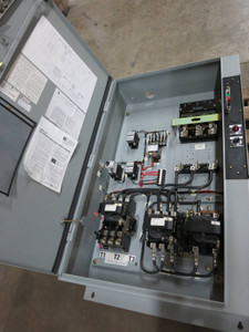 GE Size 4 200 Amp Wye-Delta Starter Fusible Combo Box 300-Line CR332FK 200A 480V (DW1000-1)