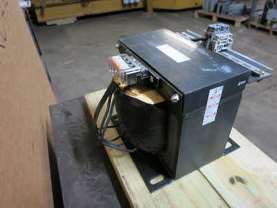 Square D Transformer 9070T5000D1 PRI 240V/480V 5 kVA Single Phase Tag scratched (GA0063-1)