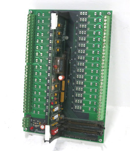 Grayhill 70GRCP32-HL Channel Terminal Board Input Output Relay w/ 72-PMX320 Card (DW2718-6)