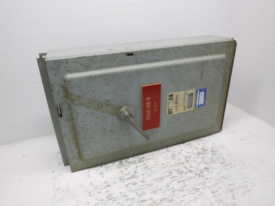 GE QMR325R NO Hardware 400A 240V QMR Fusible Panelboard Switch 400 Amp THFP325 (DW2920-67)