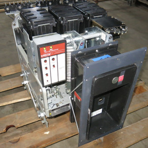 Image of GE AKR-6D-30 300 Amp Breaker w MicroVersaTrip TA9VT20MA1 EO LS w Aux and Shunt