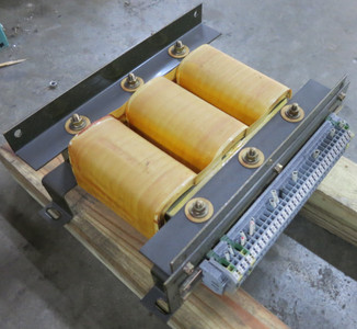 Image of Kobe Ichiden 5.4 kVA 60621-1111 Insulation B Type Transformer 5.4KVA