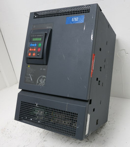 GE 6KAVI43030Y1B2 30HP AC VS Drive AV-300i 3PH 480V Inverter 50A 30 HP 6KAV1 (DW4730-1)