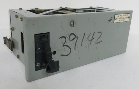 General Electric GE 8000 15A Breaker 6" MCC Feeder Bucket 15 Amp Red Handle Gone (BJ0158-1)