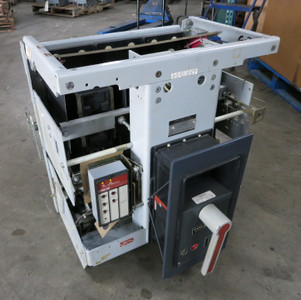 Image of GE AKR-6D-75 3200A MO Circuit Breaker LS Microversa Trip TA9VT32MA1 3200 Amp