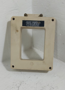 Instrument Transformers 560-801 Current Transformer Ratio 800:5A CT (BJ0731-4)