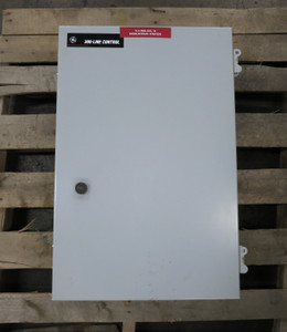 GE CR309F2** Enclosed Size 4 Reversing Motor Starter 135A 100HP Type 12 300-Line (DW6182-1)