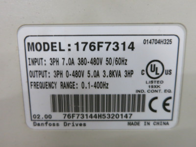 Danfoss VLT-Micro 176F7314 3 HP AC VS Drive 2.2 kW 480V 3PH 3.8 kVA 5A (DW6503-1)