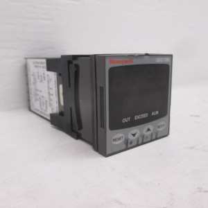 Honeywell UDC120L Micro-Pro DC120L11131000 Digital Temperature Controller 240V (AH0046-8)