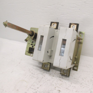 ABB OETL-NF600A-2 Disconnect Switch 600A 600V 3PH OETLNF600A 800A 480V OETLNF600 (AH0112-3)